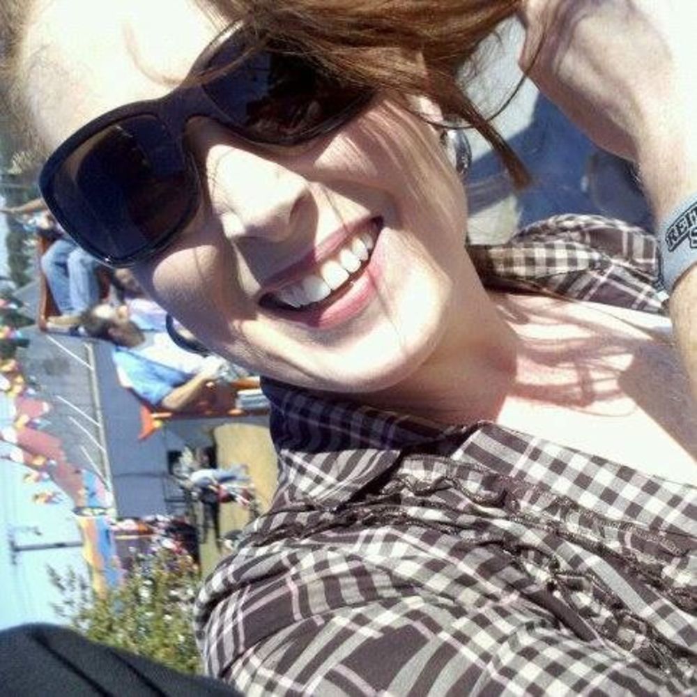 Meet your Posher, Melissa